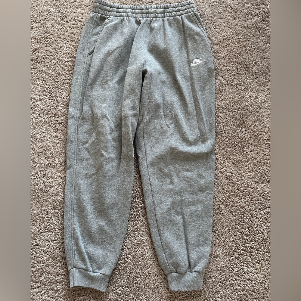 Nike Gray Kids sweatpants XL